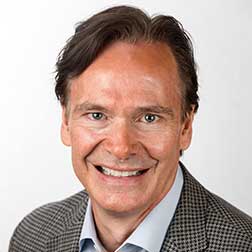 deron miller chief revenue officer headshot